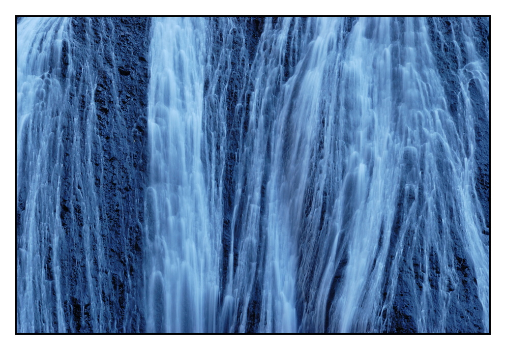 waterfall2.jpg