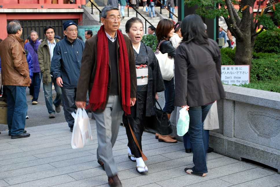 kimono on the street.jpg